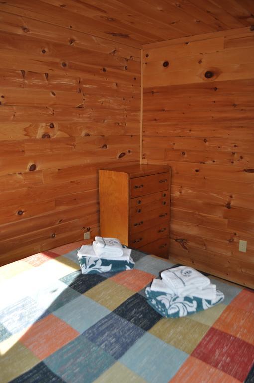 The Sleeping Moose Cottage Birch Plain Екстериор снимка