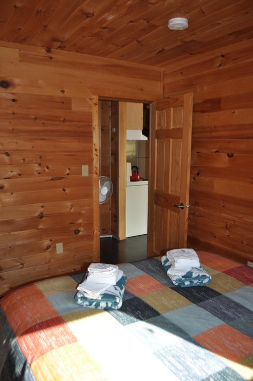 The Sleeping Moose Cottage Birch Plain Екстериор снимка